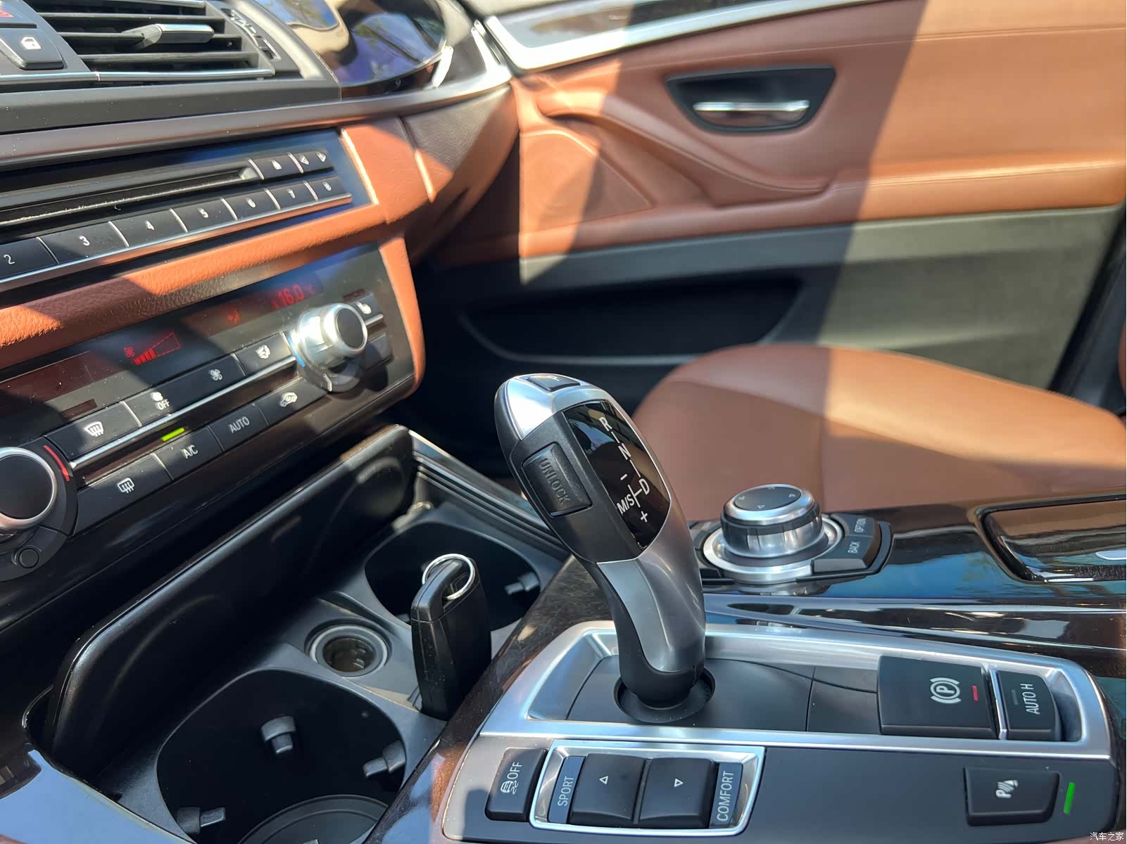 BMW 5 Series, 2015 12