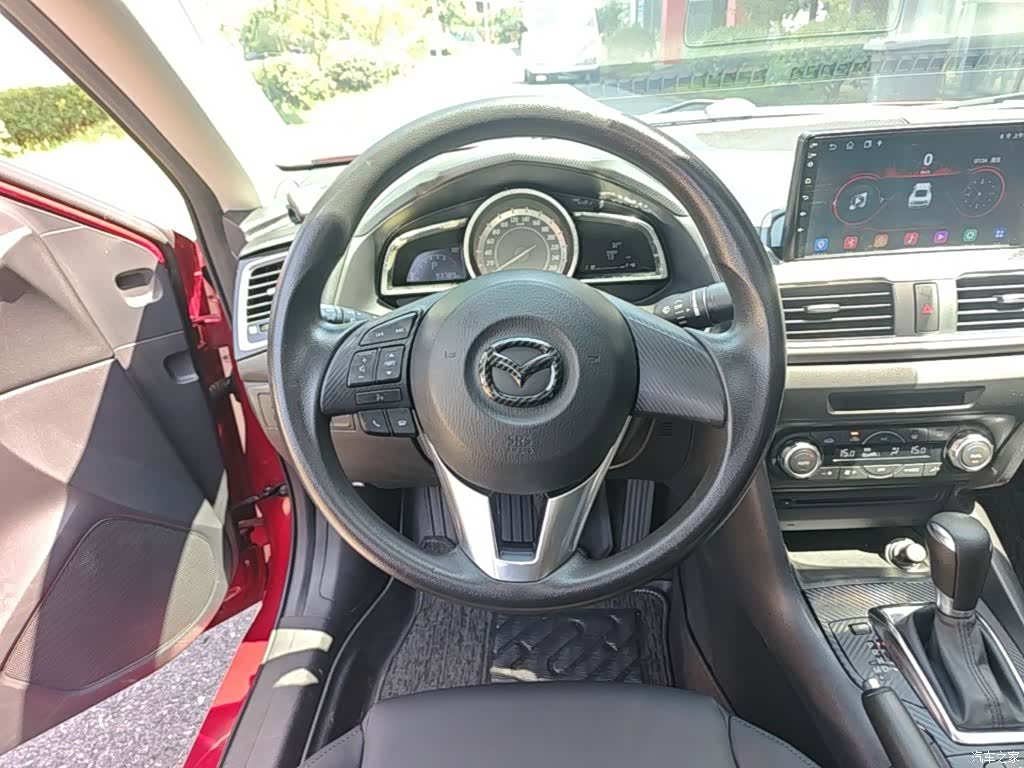 Mazda Mazda3, 2016 11