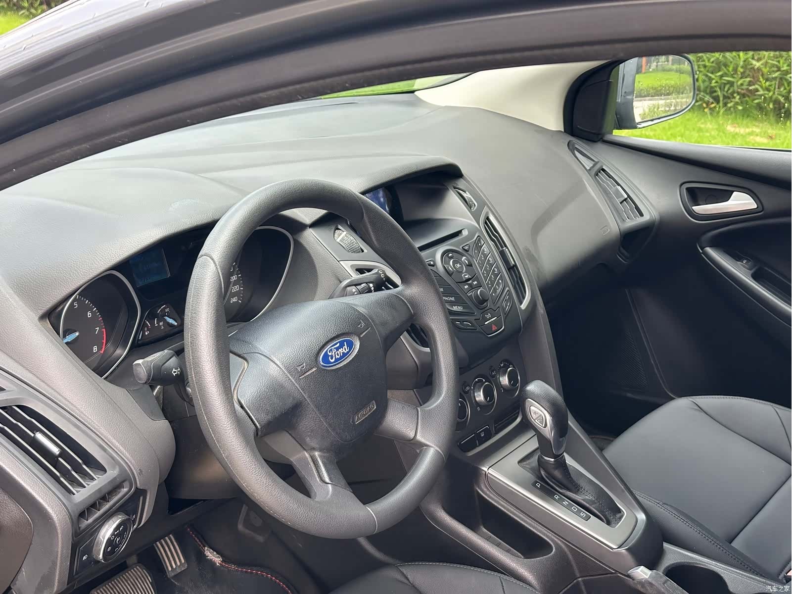 Ford Focus, 2012 9