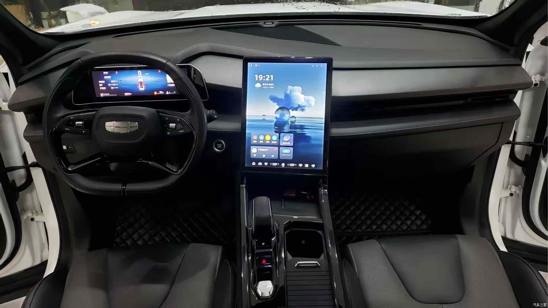 Geely Boyue, 2023 все фото