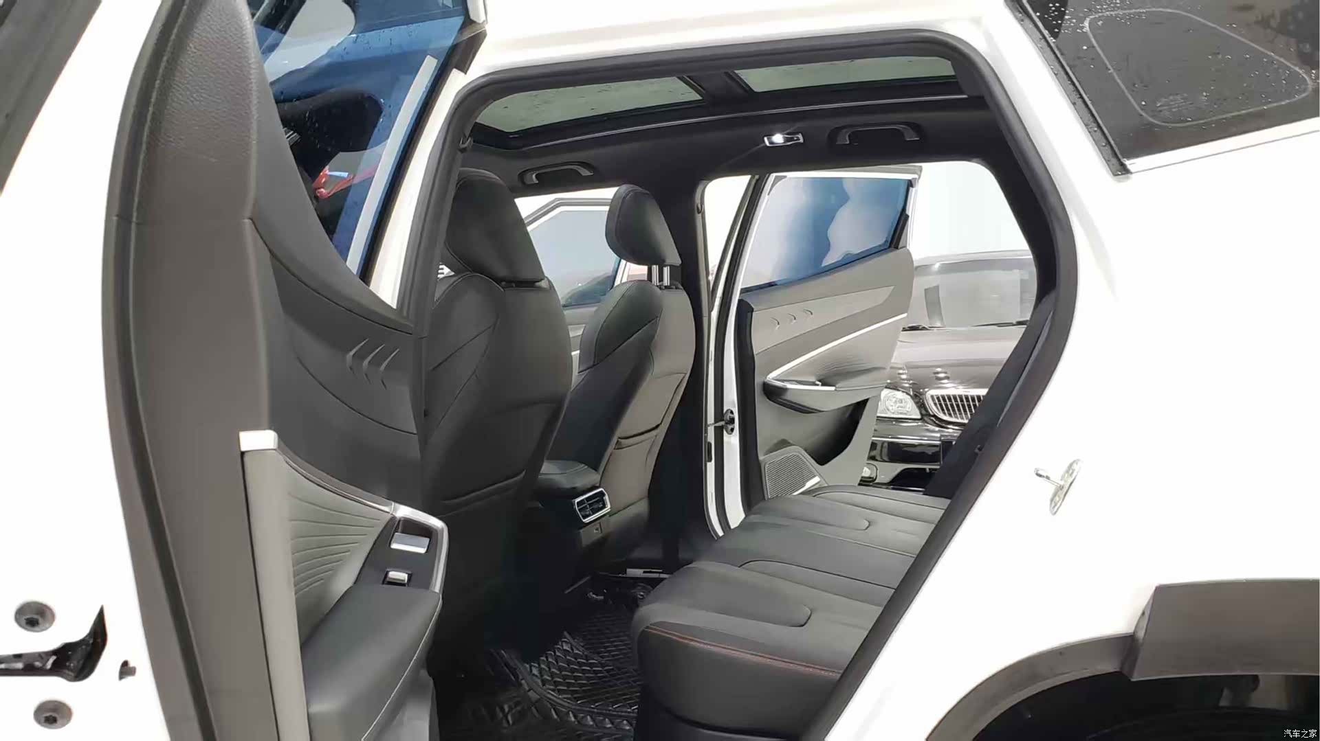 Geely Boyue, 2023 7