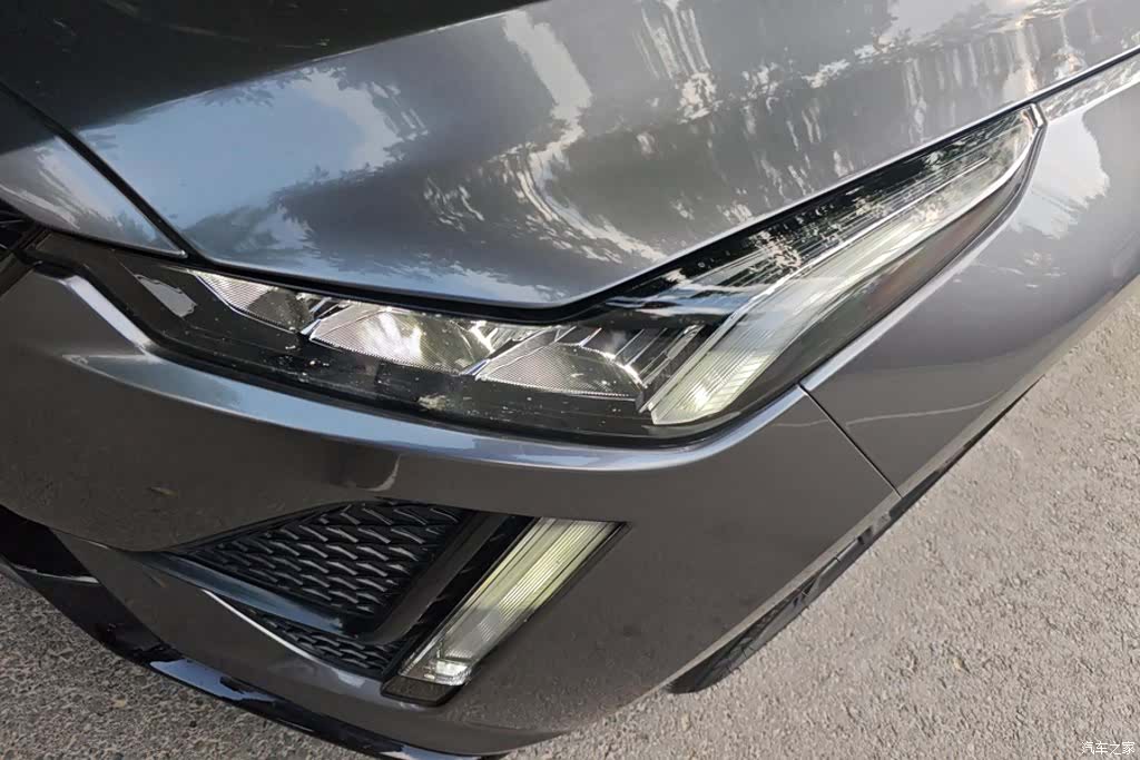 Cadillac CT5, 2024 все фото