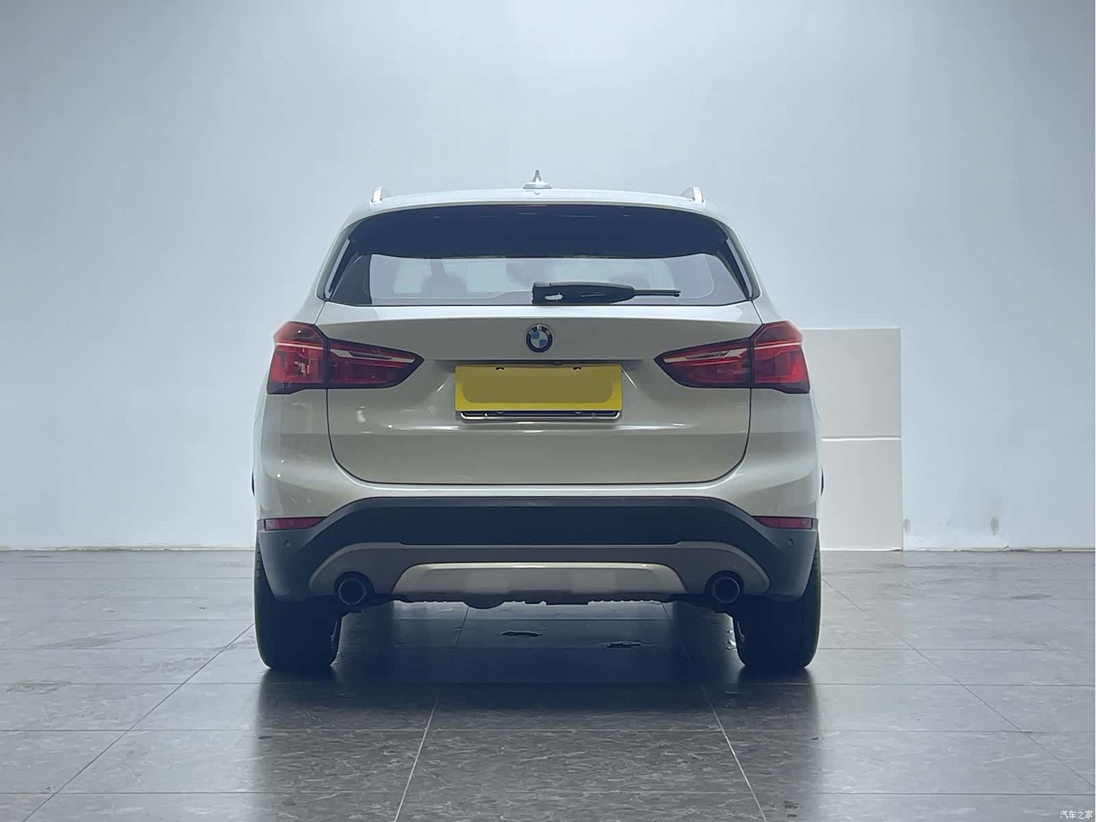 BMW X1, 2018 все фото