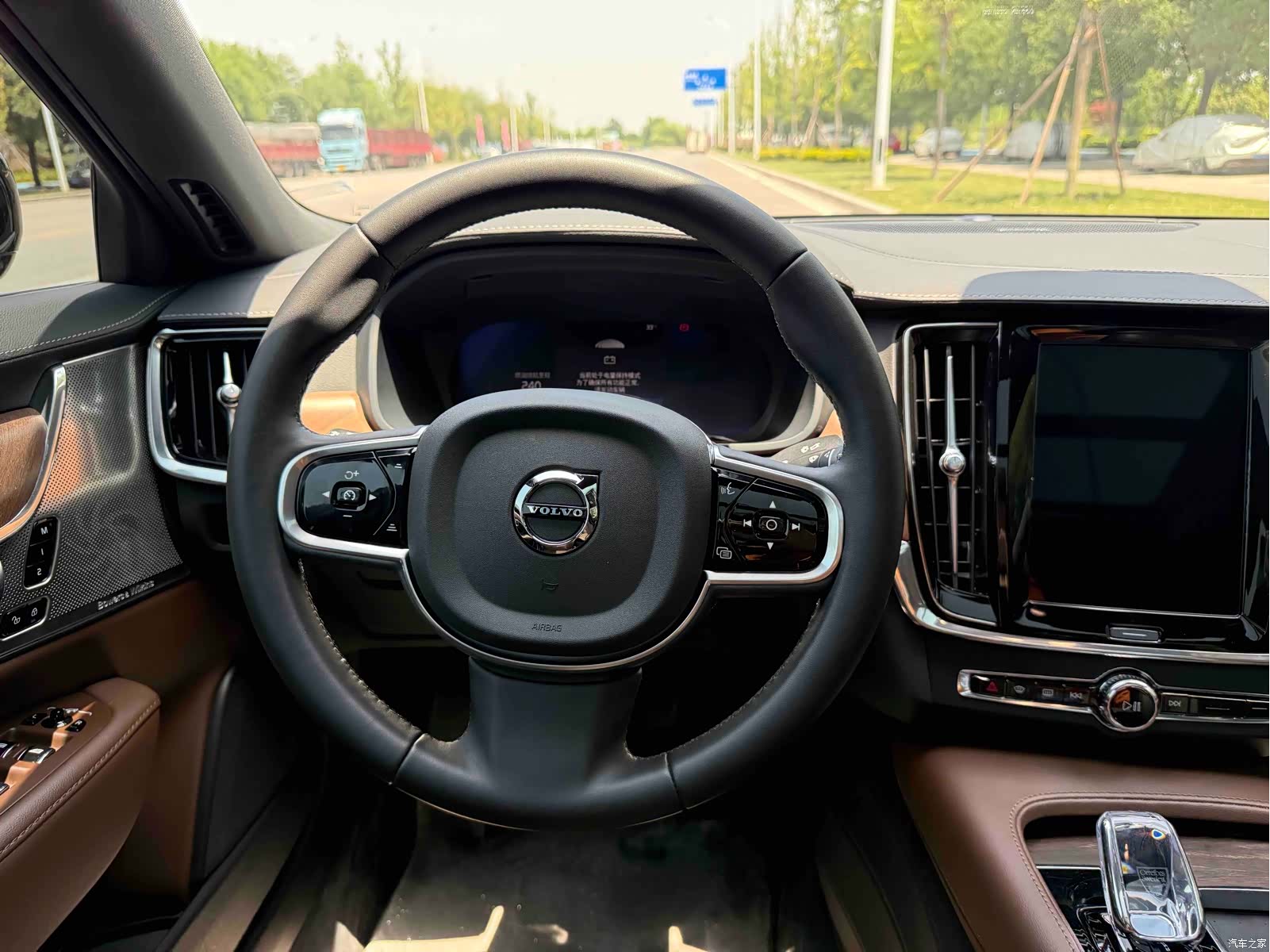 Volvo S90, 2024 все фото