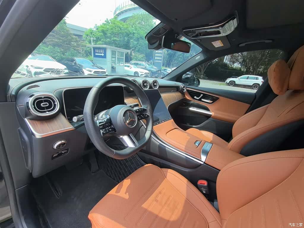 Mercedes-Benz GLC, 2024 12