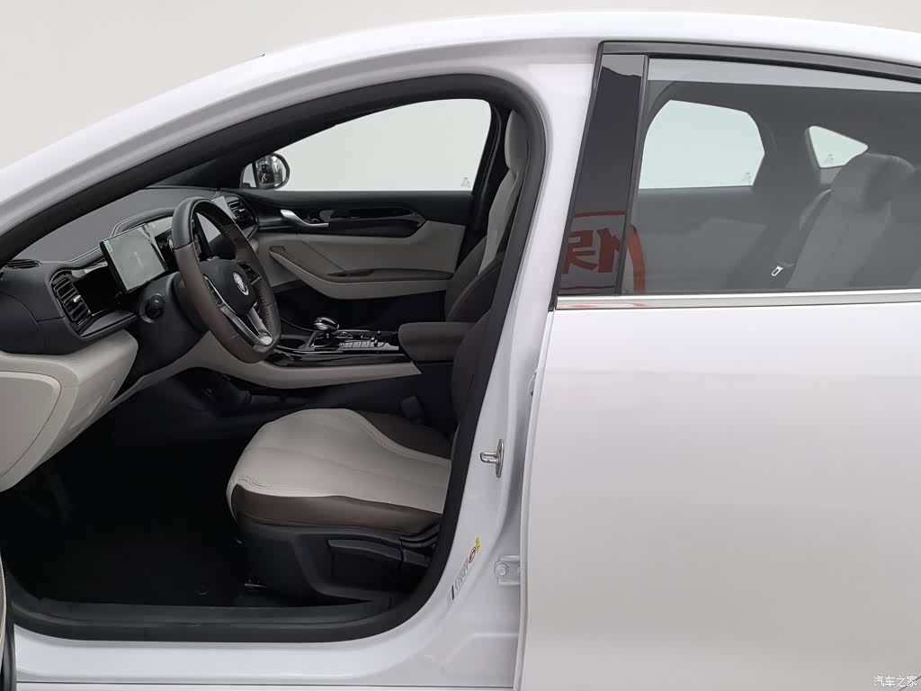 BYD Qin, 2023 10