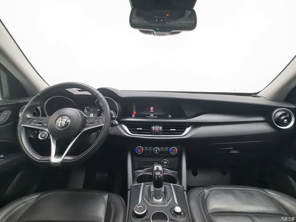 Alfa Romeo Stelvio, 2017 все фото