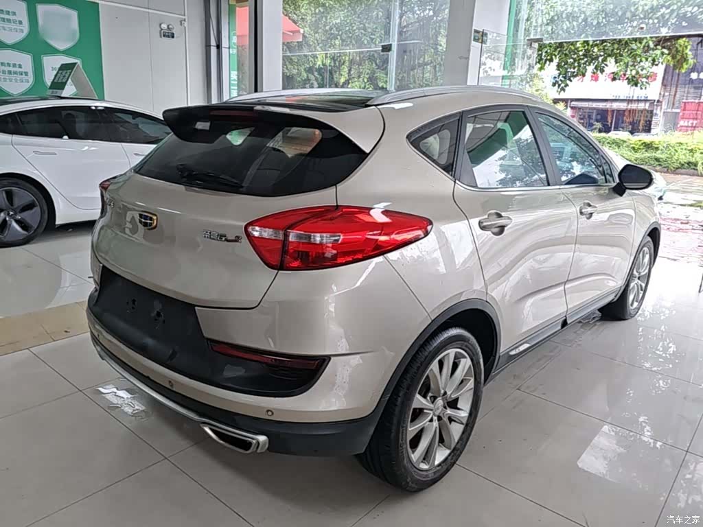 Geely Emgrand, 2017 7