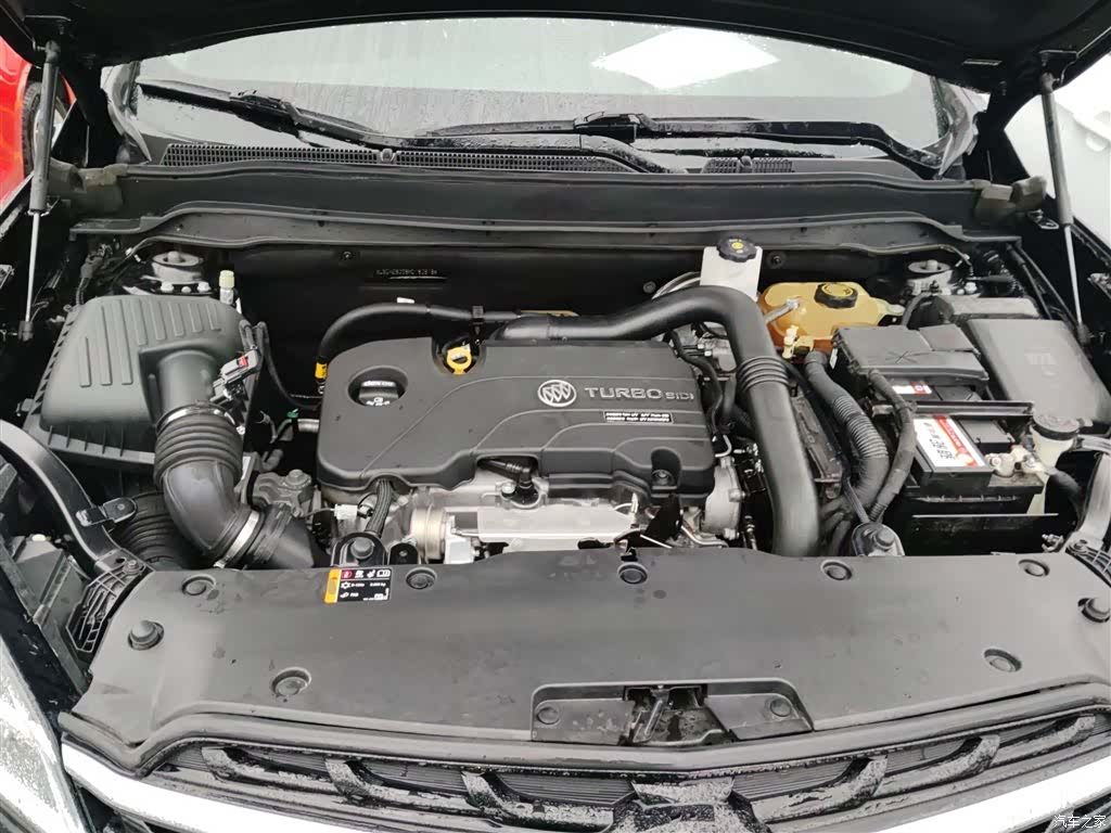 Buick Envision Plus, 2021 10
