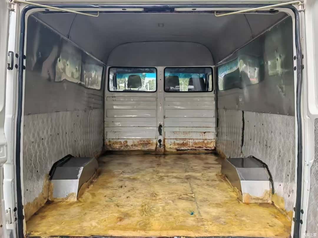 Iveco A35, 2016 6