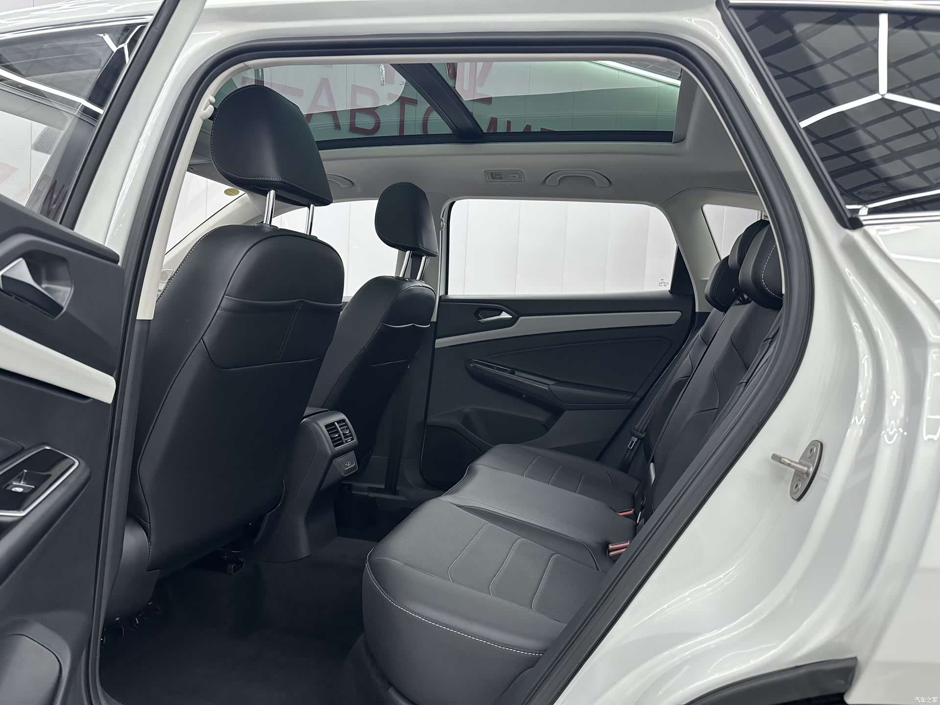 Volkswagen VS7, 2025 все фото