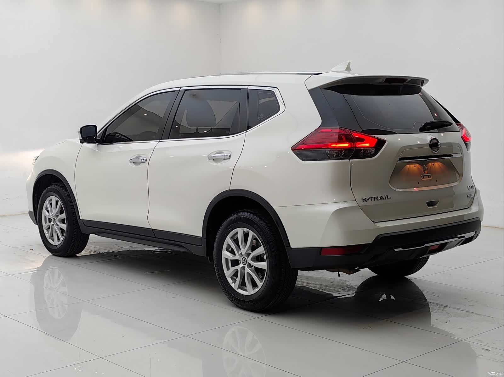 Nissan X-Trail, 2019 4