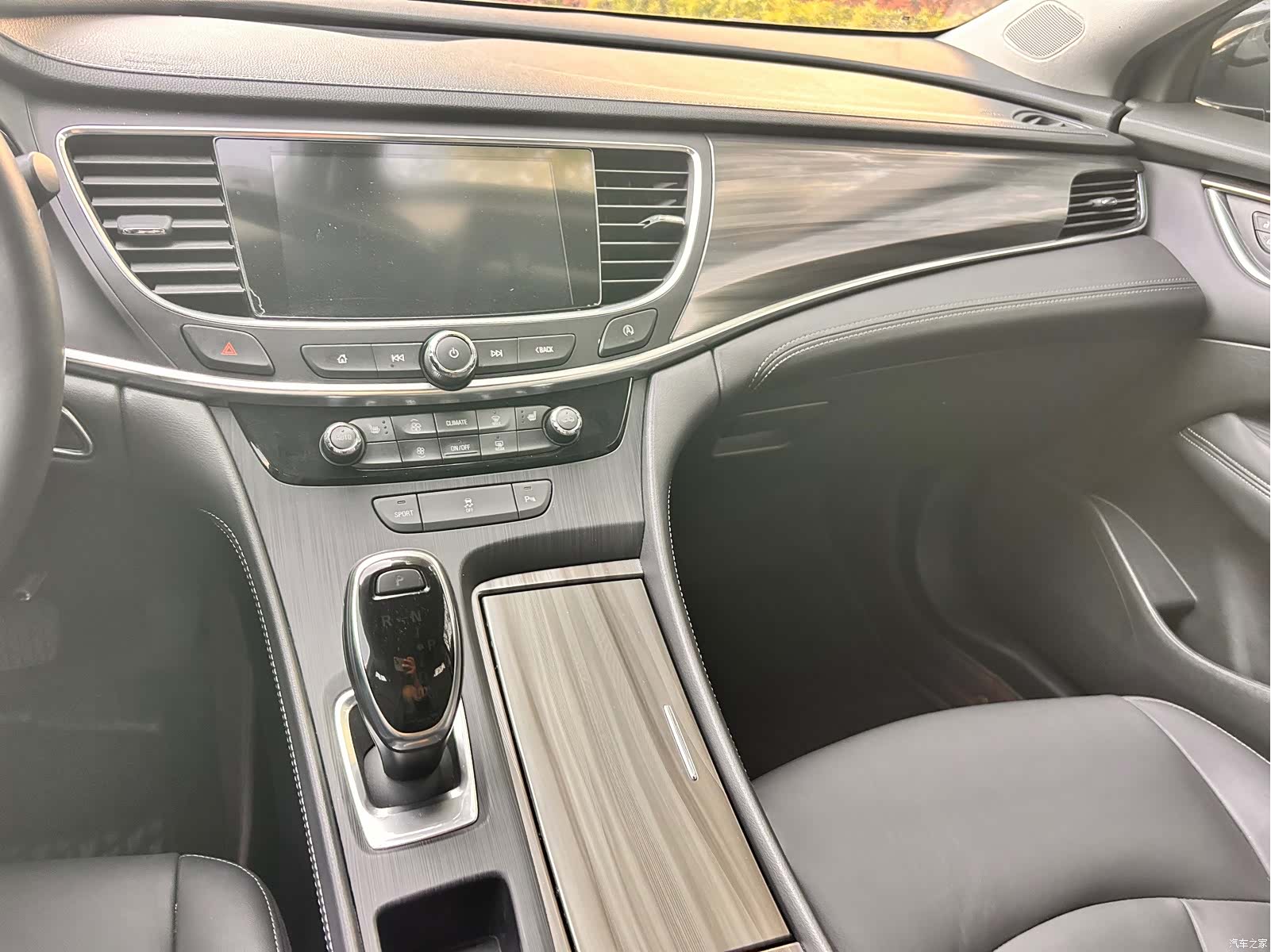 Buick LaCrosse, 2021 12