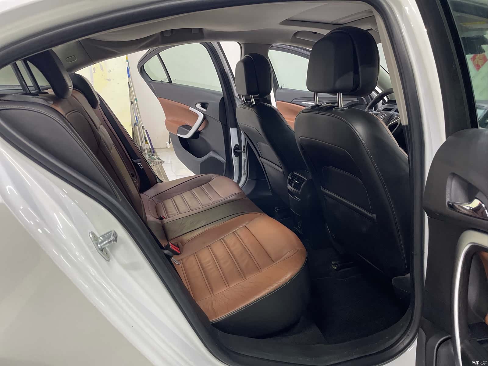 Buick Regal, 2015 10