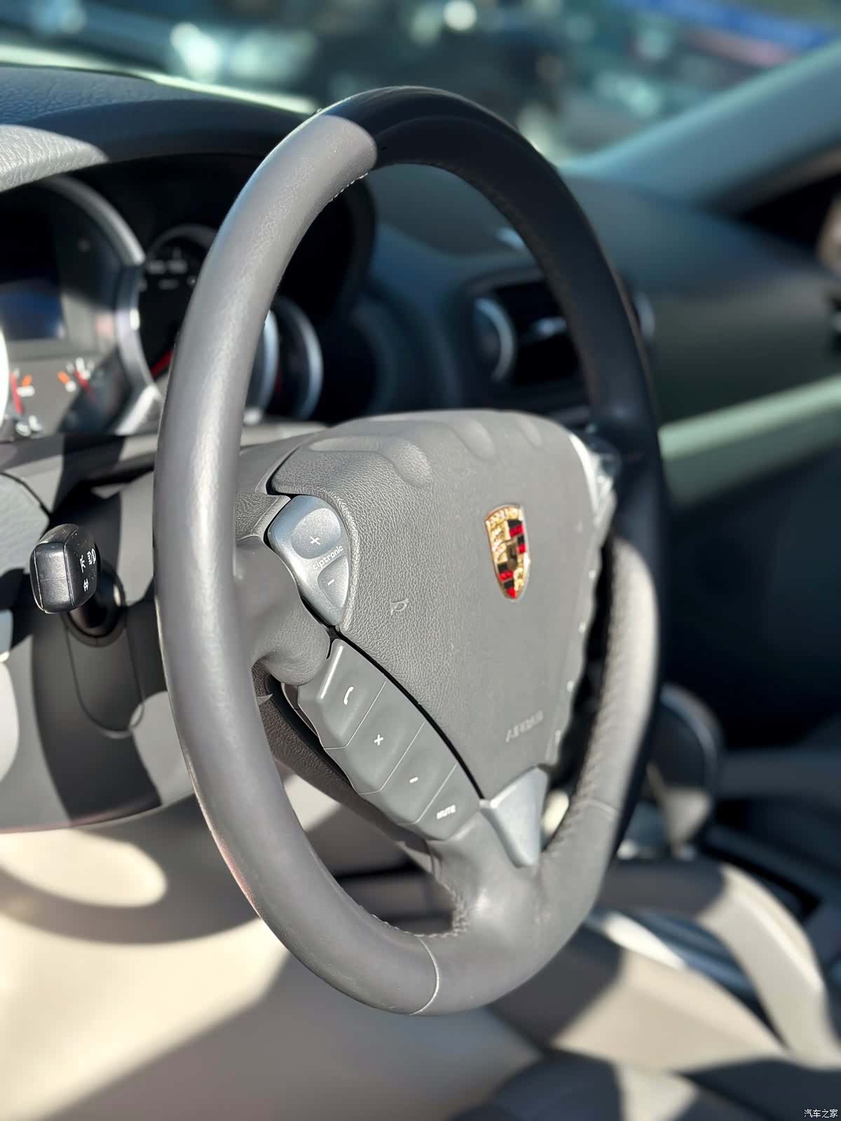 Porsche Cayenne, 2011 13