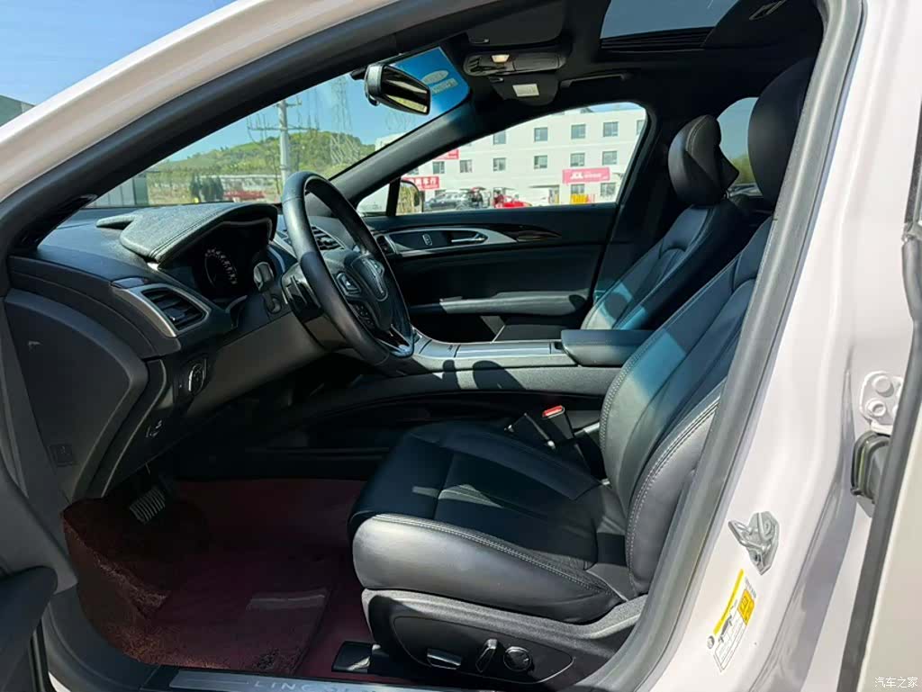 Lincoln MKZ, 2017 15