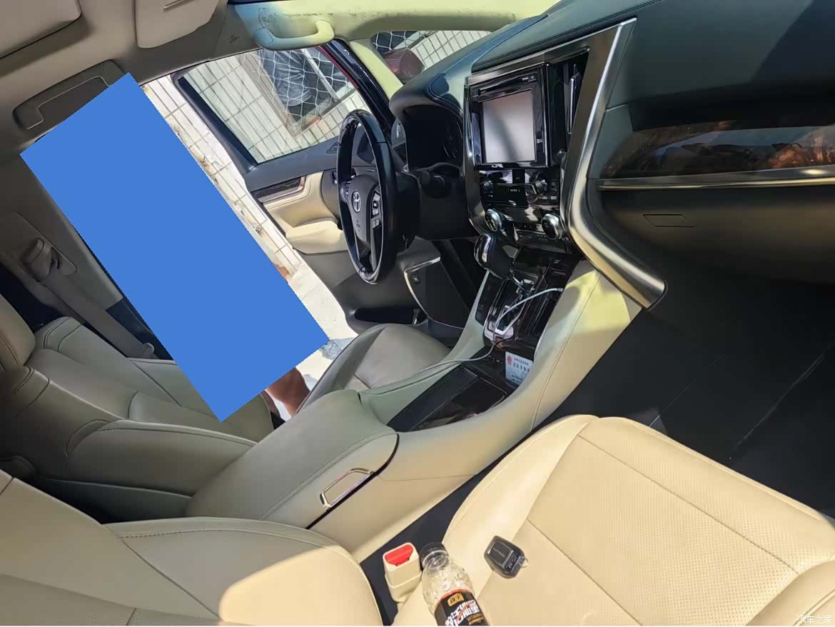 Toyota Alphard, 2018 3