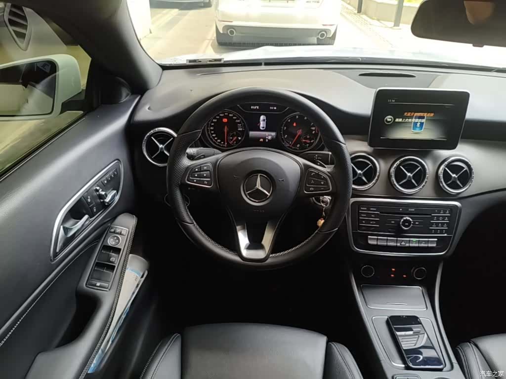 Mercedes-Benz CLA, 2016 11