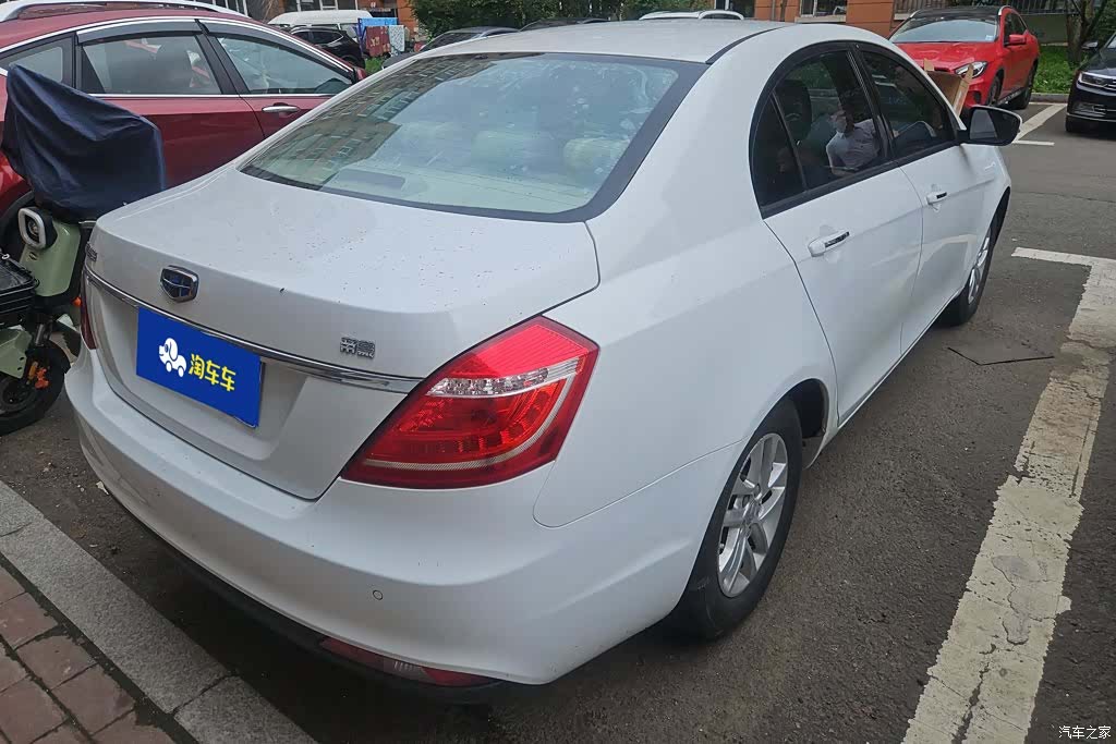 Geely Emgrand, 2016 3