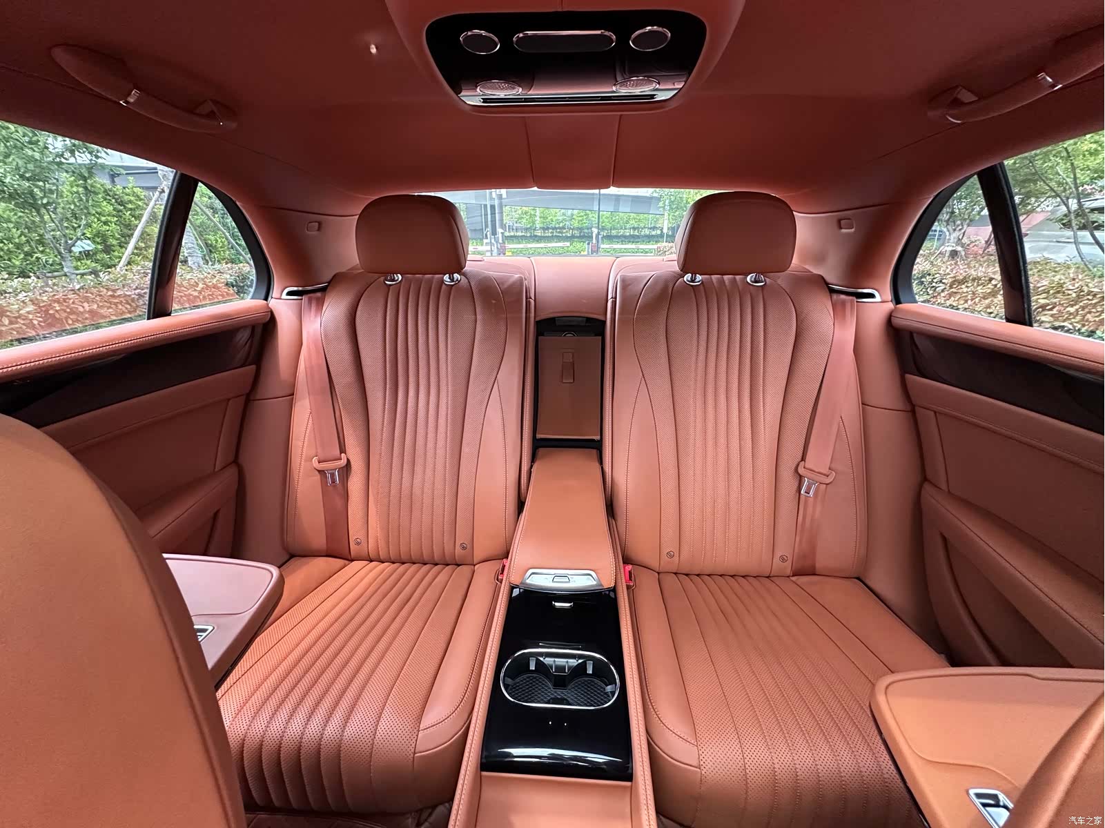 Bentley Flying Spur, 2019 24