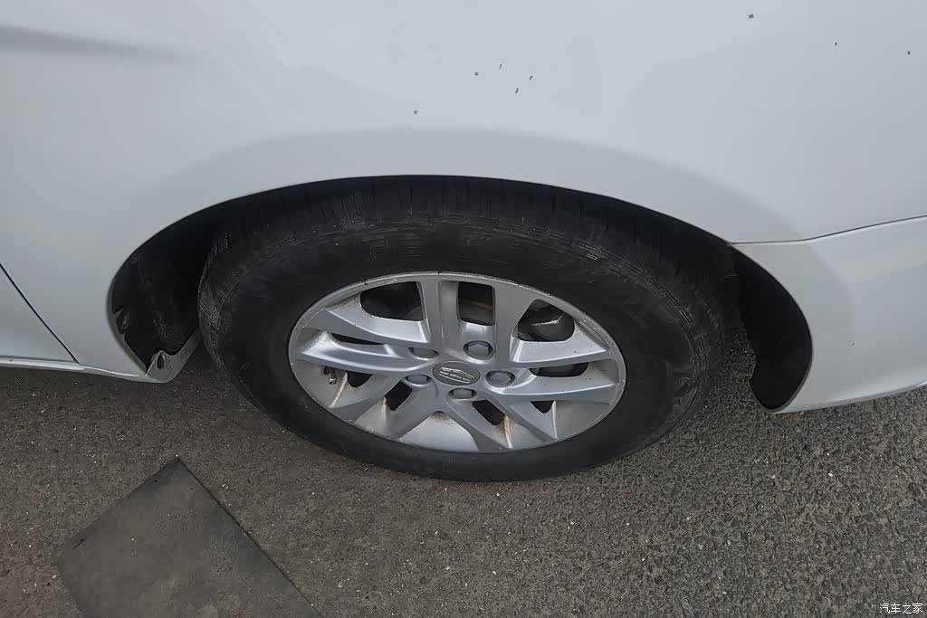 Geely Emgrand, 2016 6