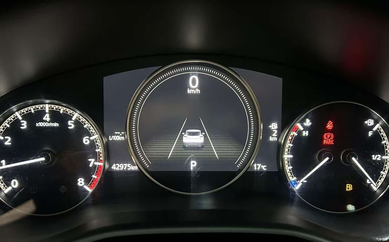 Mazda CX-30, 2022 9