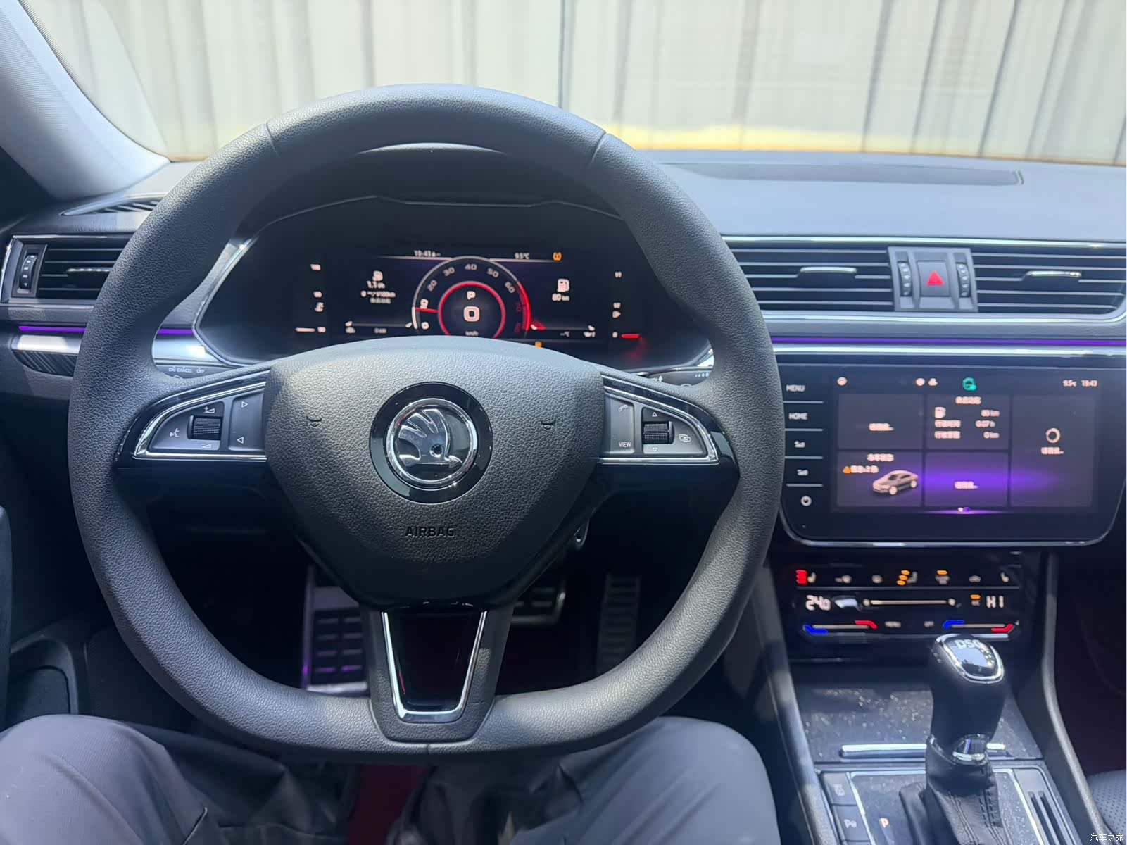 Skoda Superb, 2023 16