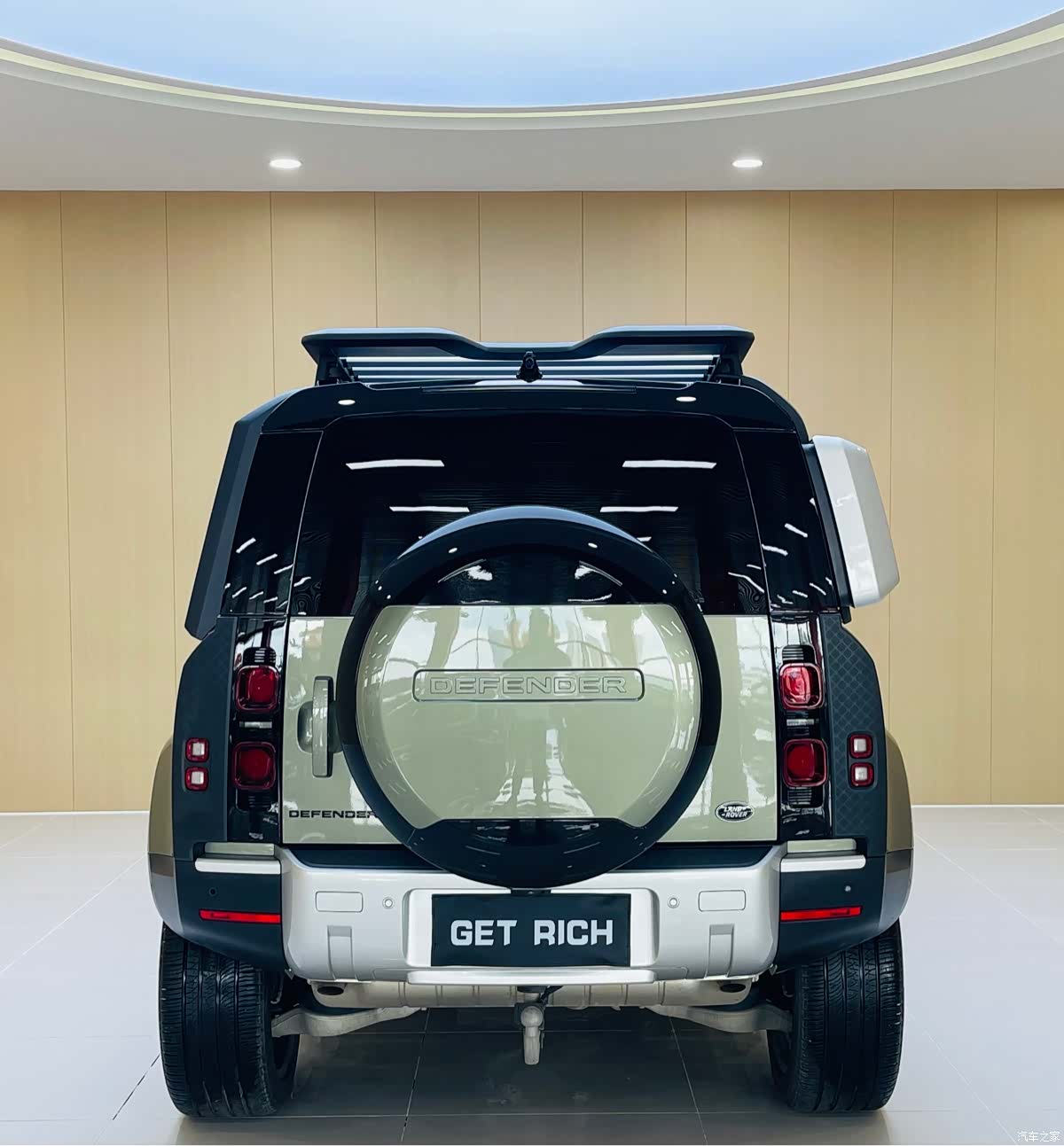Land Rover Defender, 2023 8
