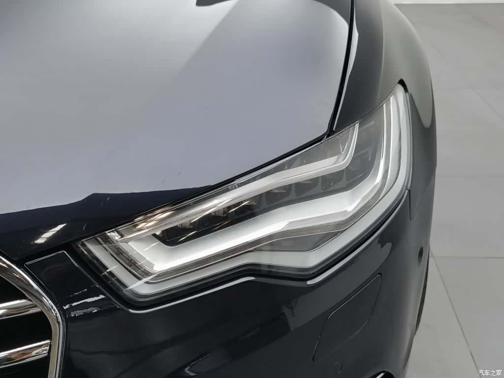 Audi A6L, 2012 7