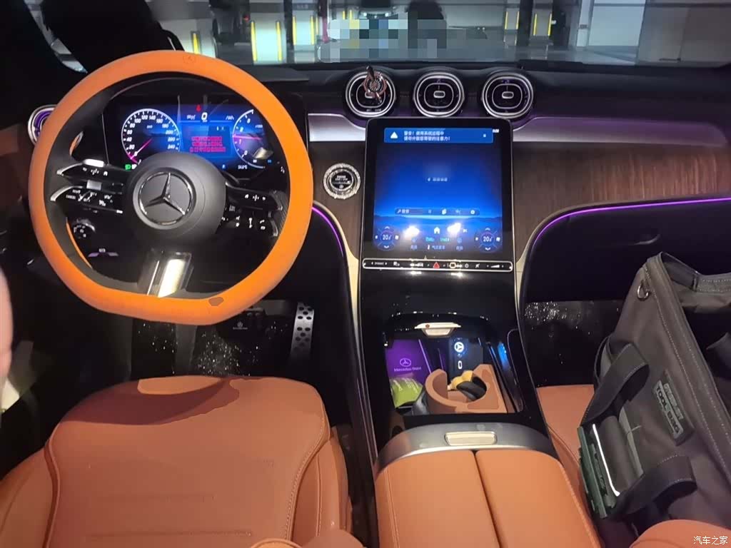 Mercedes-Benz GLC, 2025 10