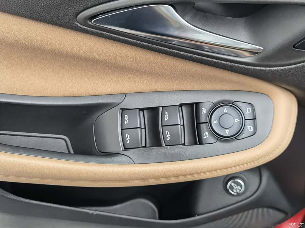 Buick Encore, 2023 9