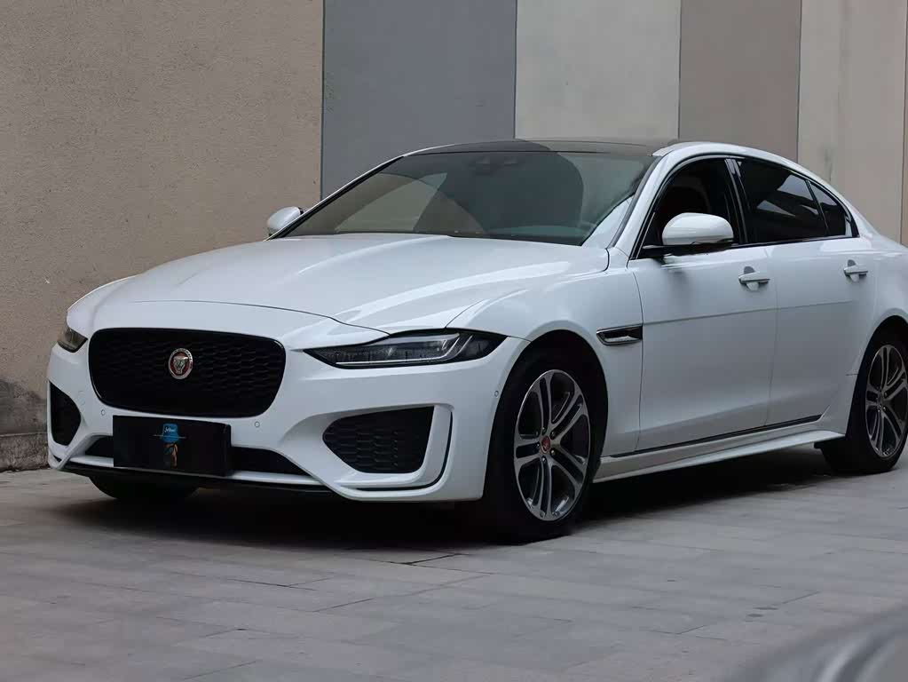 Jaguar XEL 2021 2.0T 200PS R-DYNAMIC Sport