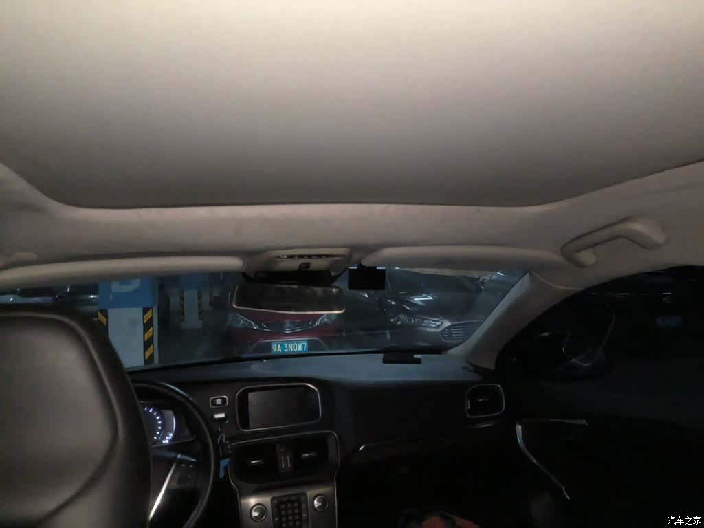 Volvo V40, 2016 15