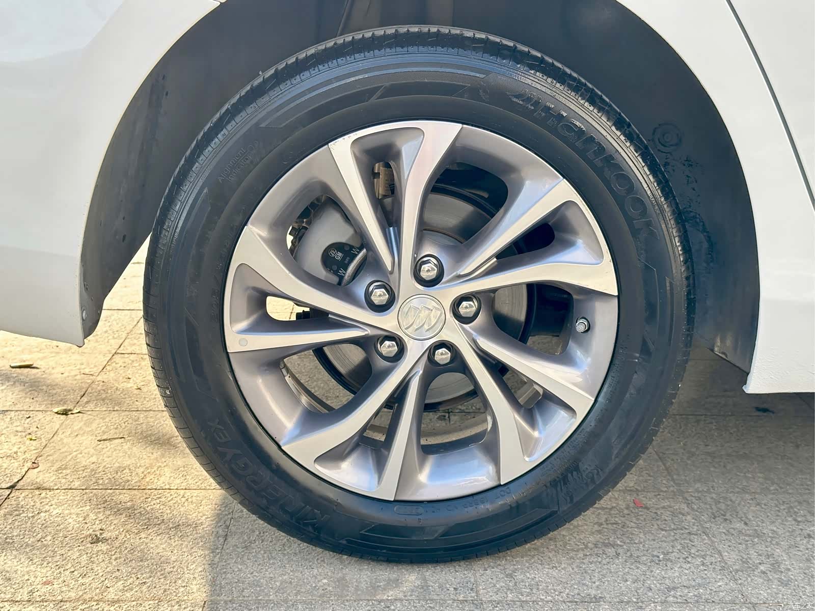 Buick Verano, 2022 13