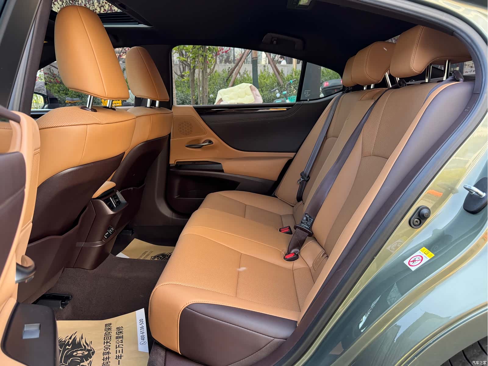 Lexus ES, 2019 21