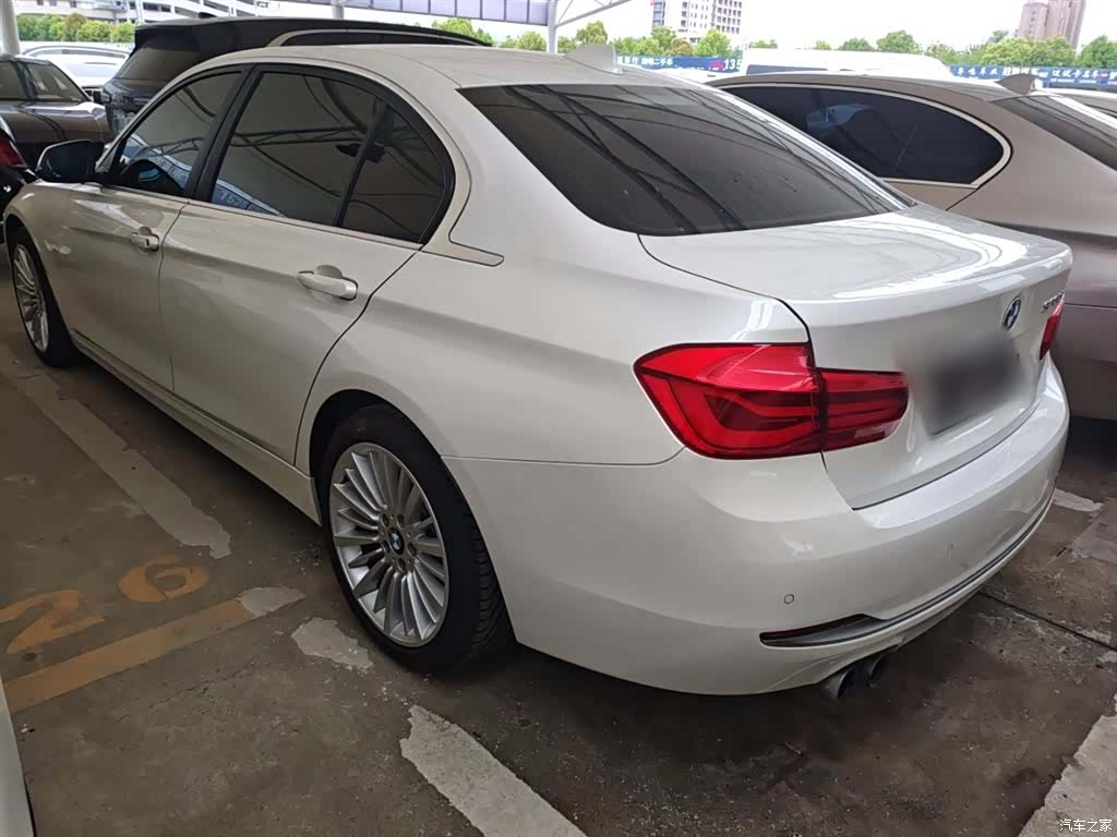 BMW 3 Series, 2018 все фото