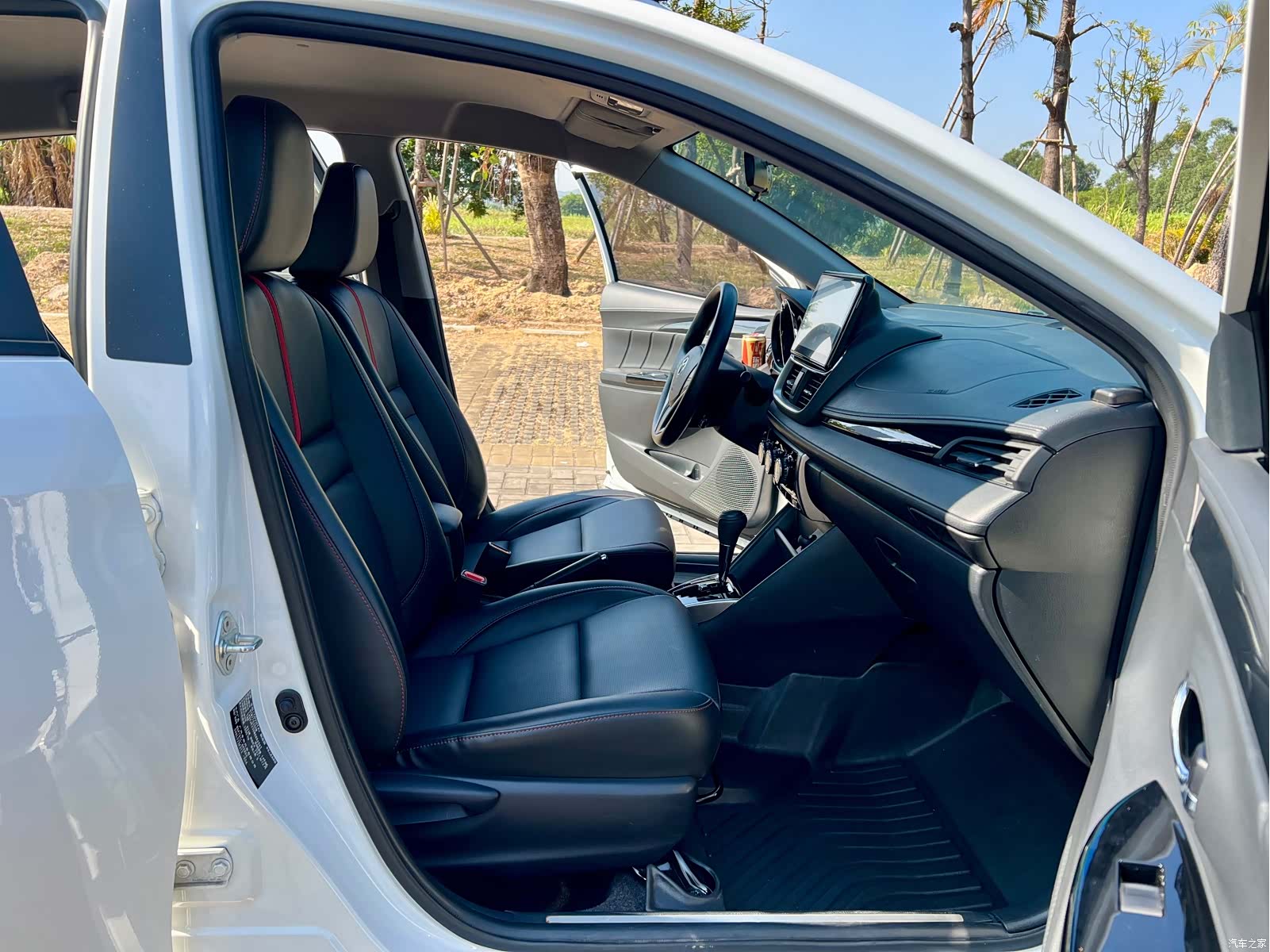 Toyota YARiS L, 2022 12