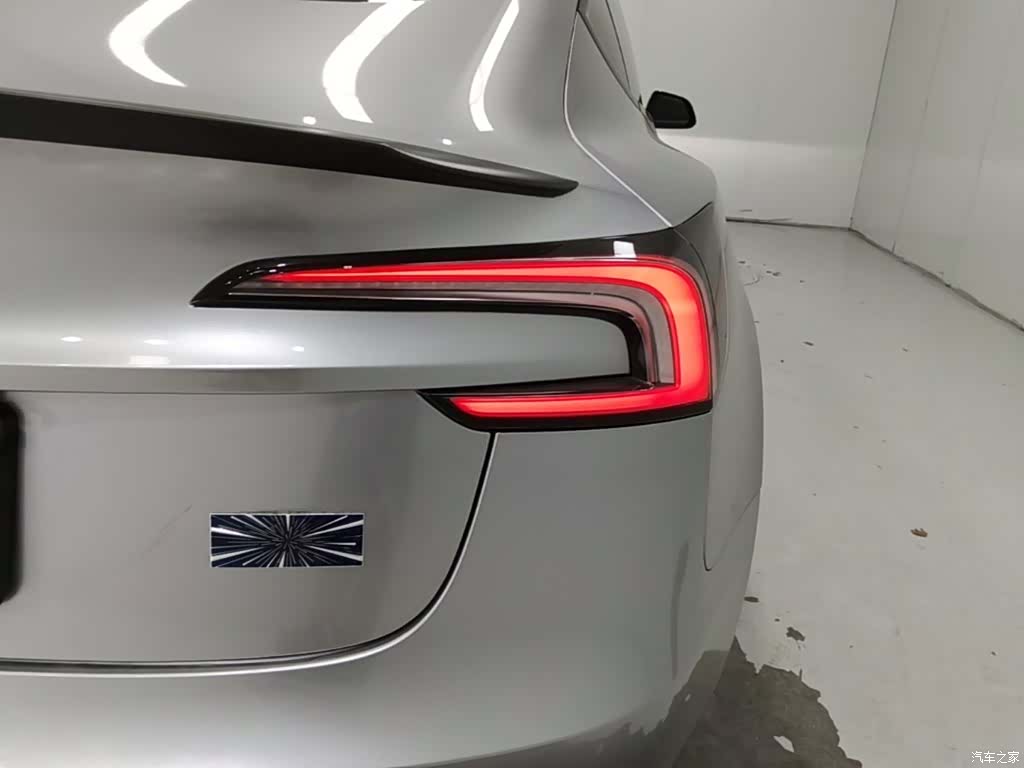 Tesla Model 3, 2024 8
