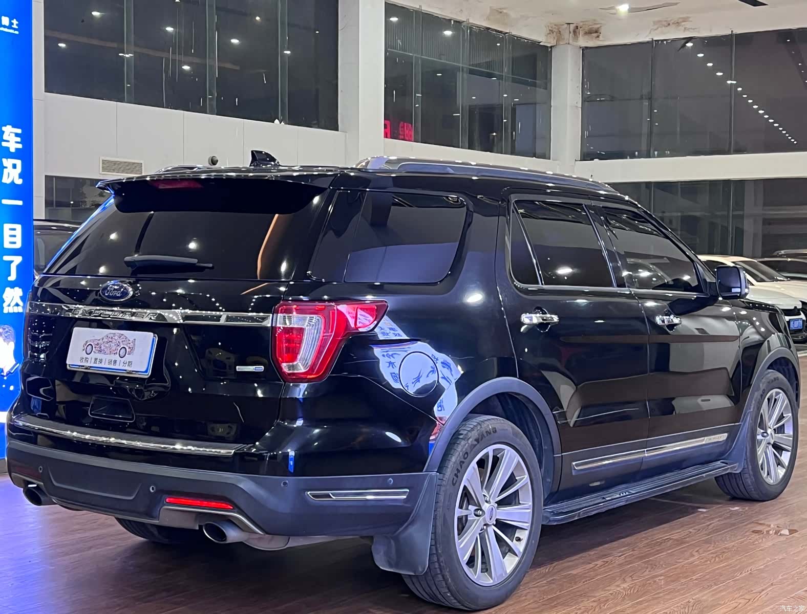 Ford Explorer, 2019 все фото