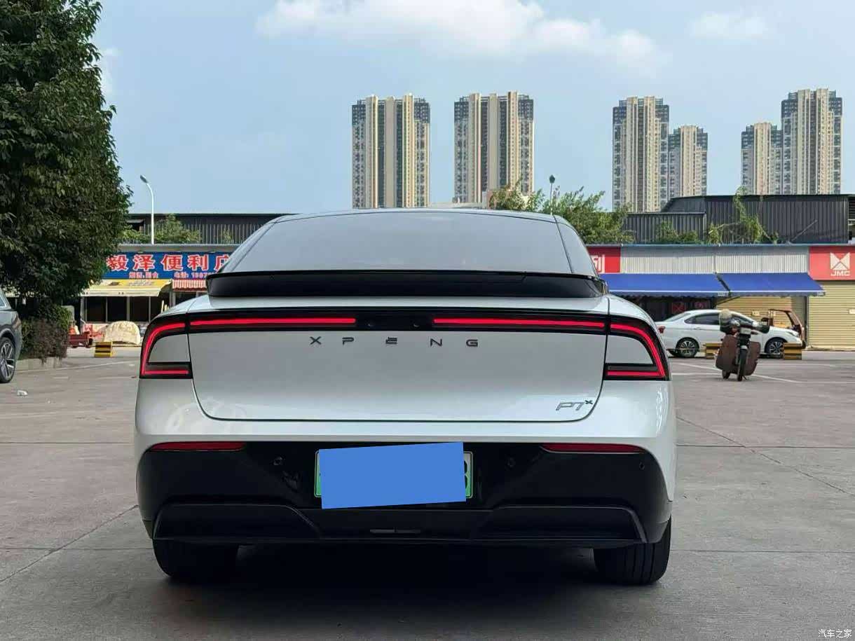 Xpeng P7, 2025 8