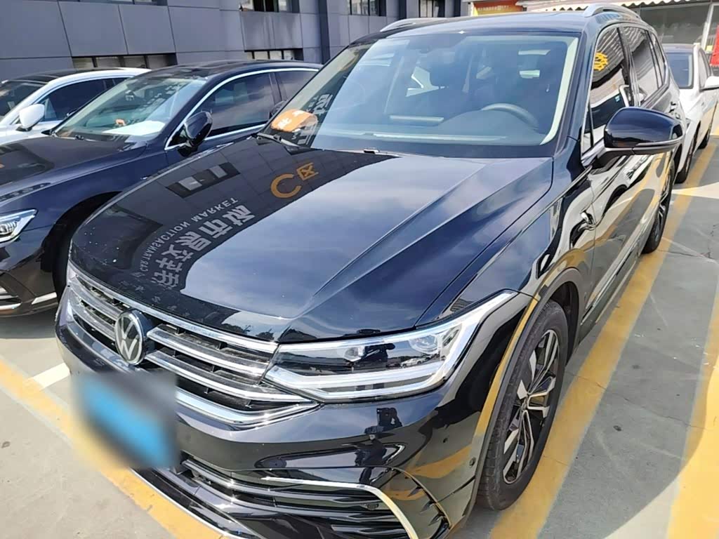 Volkswagen Tiguan L