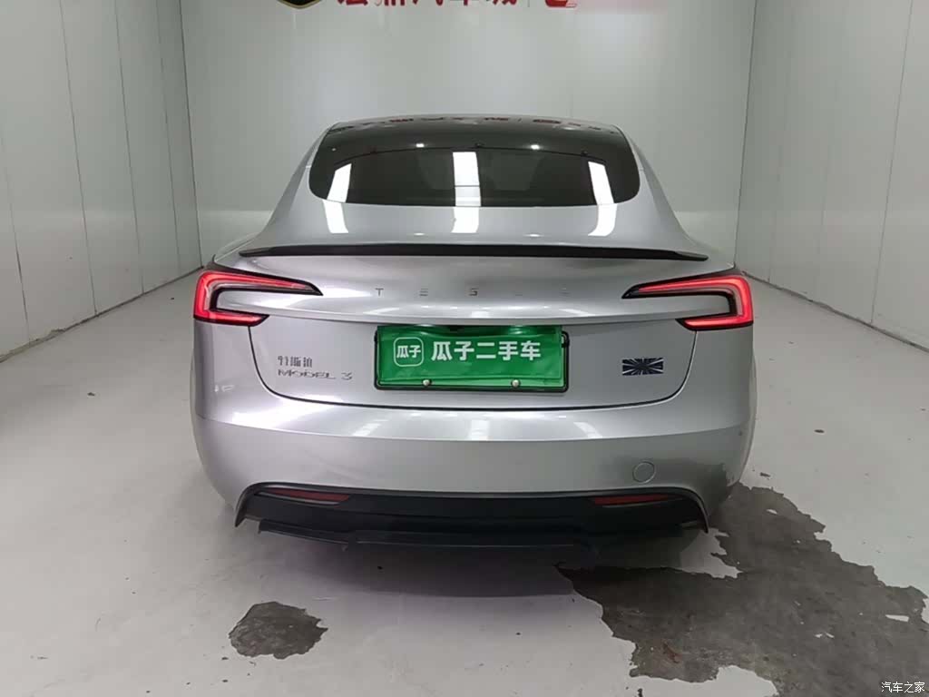 Tesla Model 3, 2024 6