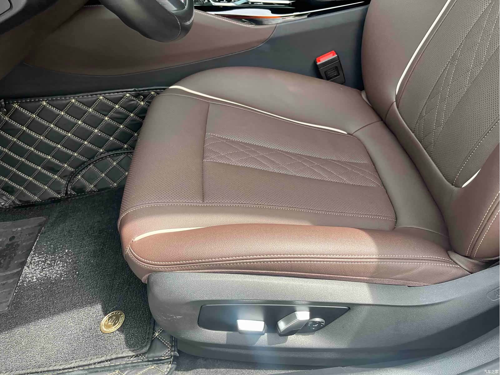 BMW 5 Series, 2022 9