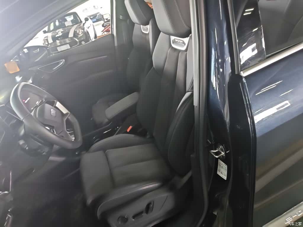 Audi Q4 e-tron, 2023 15
