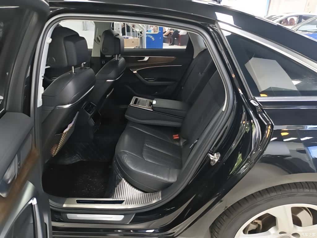 Audi A6L, 2019 17