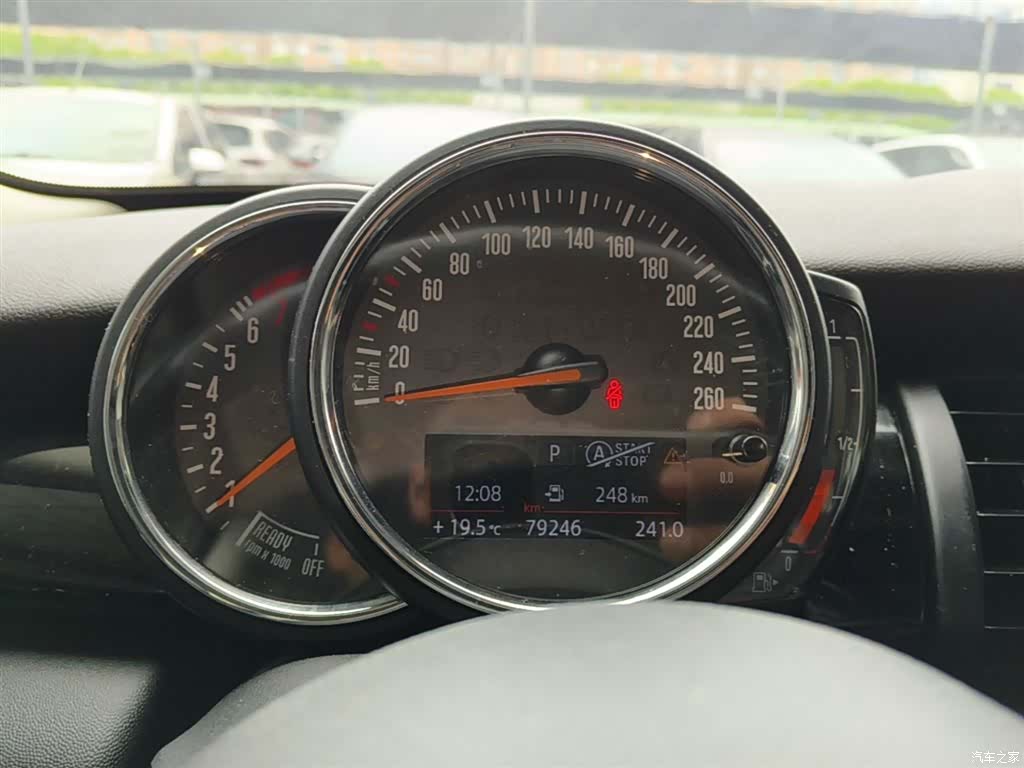 Mini ONE, 2019 12