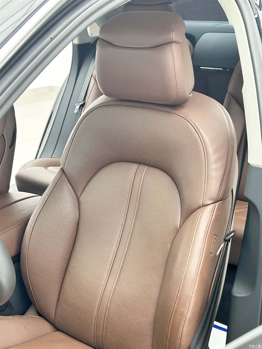 Audi A8L, 2014 12