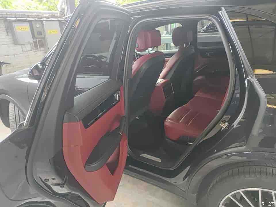 Porsche Cayenne, 2019 все фото