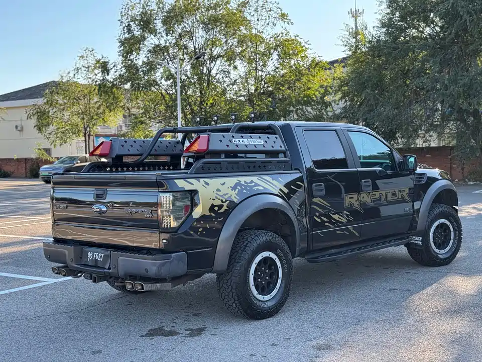 Ford F-150 Raptor