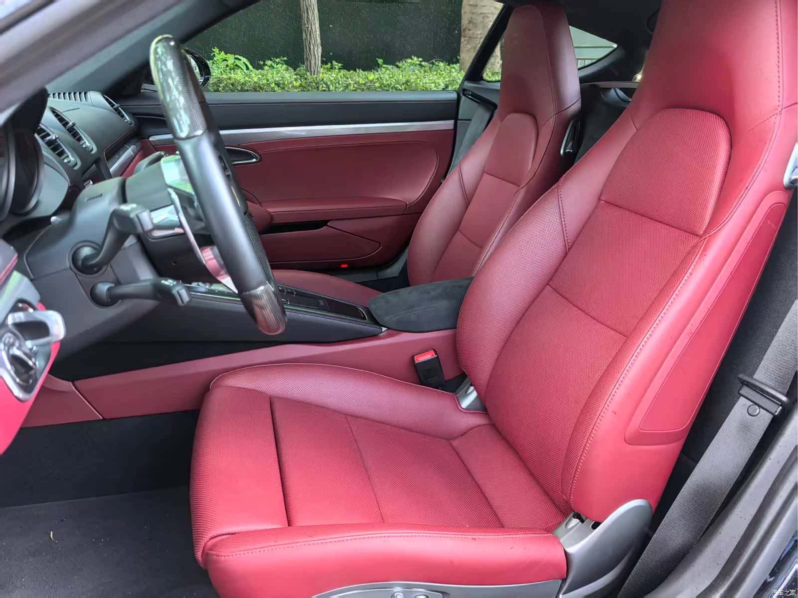 Porsche Cayman, 2024 9